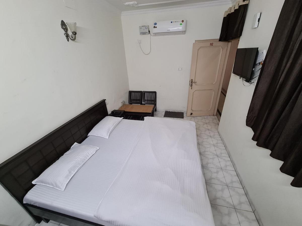 Hotel Victoria Chandīgarh Екстериор снимка